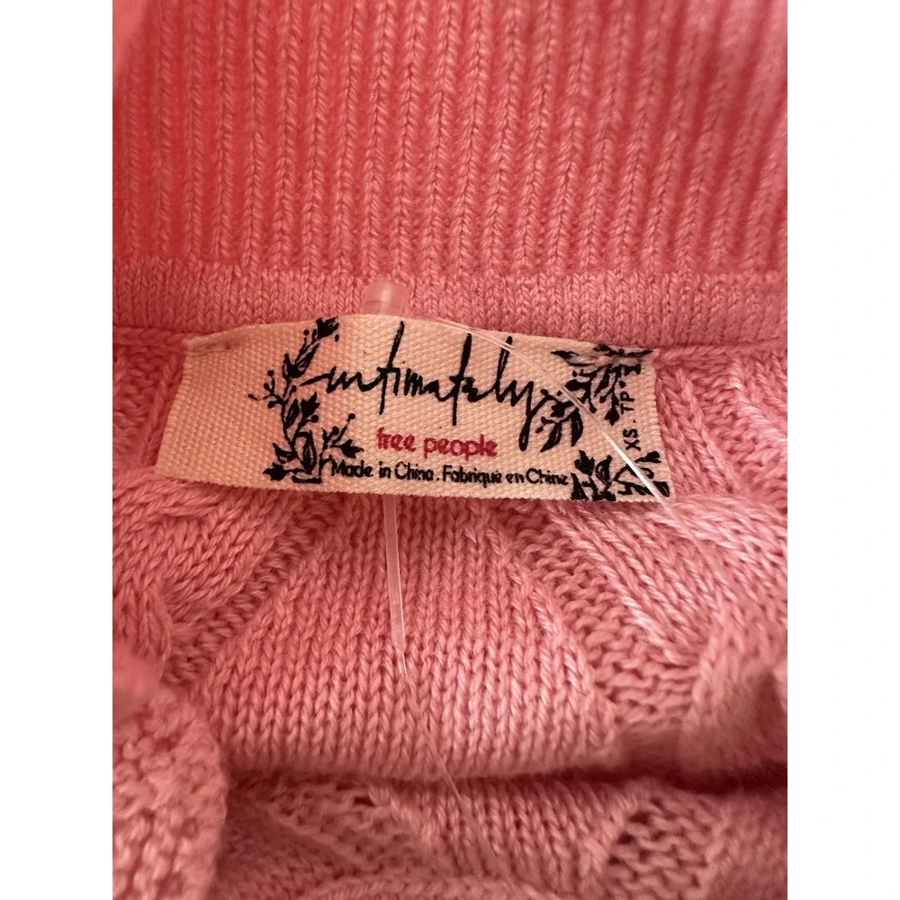 Free People Body Suit Women's‎ XS Pink Short Sleeve Mock Neck Knit Romantic New